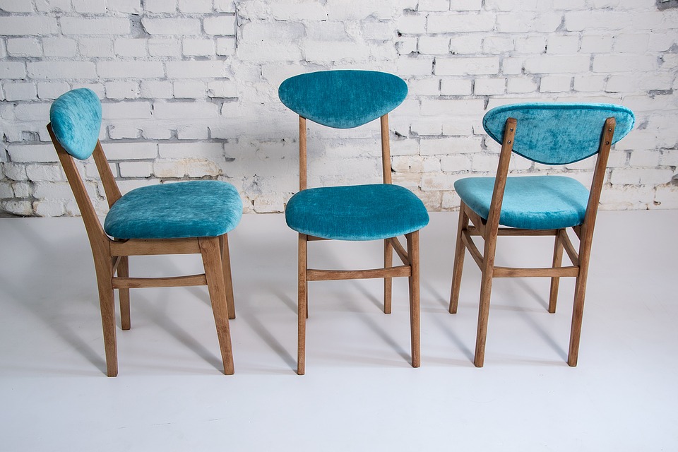 Идеи для декора и оформления старых стульев