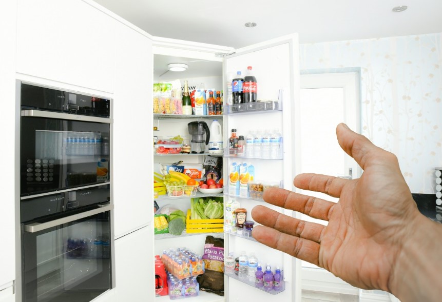 Порядок в холодильнике: Советы для сохранения чистоты на кухне