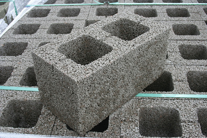 Керамзитобентосные блоки – преимущества, использование и облицовка