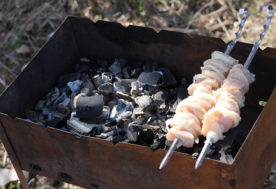 «Открываем сезон пикников»: Переносной мангал из металла своими руками