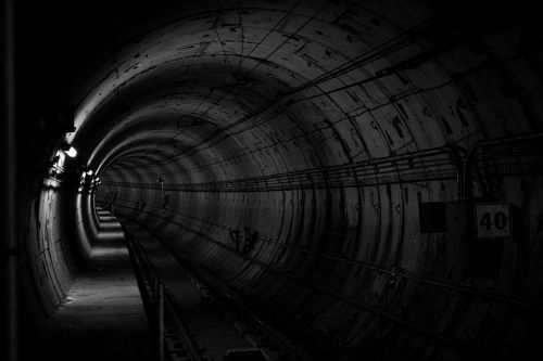 tunnel-690513_640